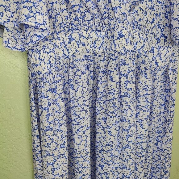 Cottagecore Ditsy Floral Maxi Dress - Picture 7 of 15